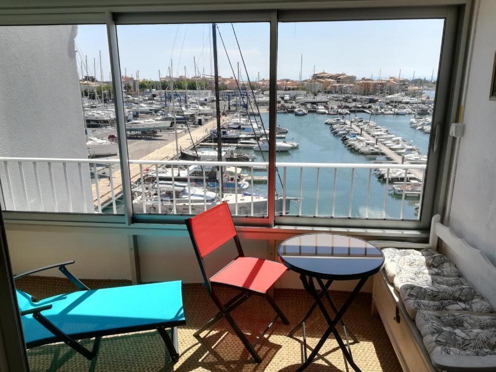 Studio Cabine Vue Port Avec Parking Prive, Piscine, Parc, Boulodrome Agde Zewnętrze zdjęcie